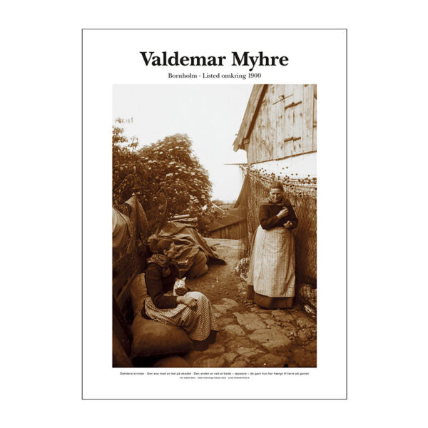Plakat med billede i sepia af fotograf Valdemar Myhre omkring 1900: To kvinder i Listed.